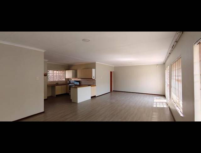 2 BEDROOM PROPERTY TO RENT IN NORTON PARK